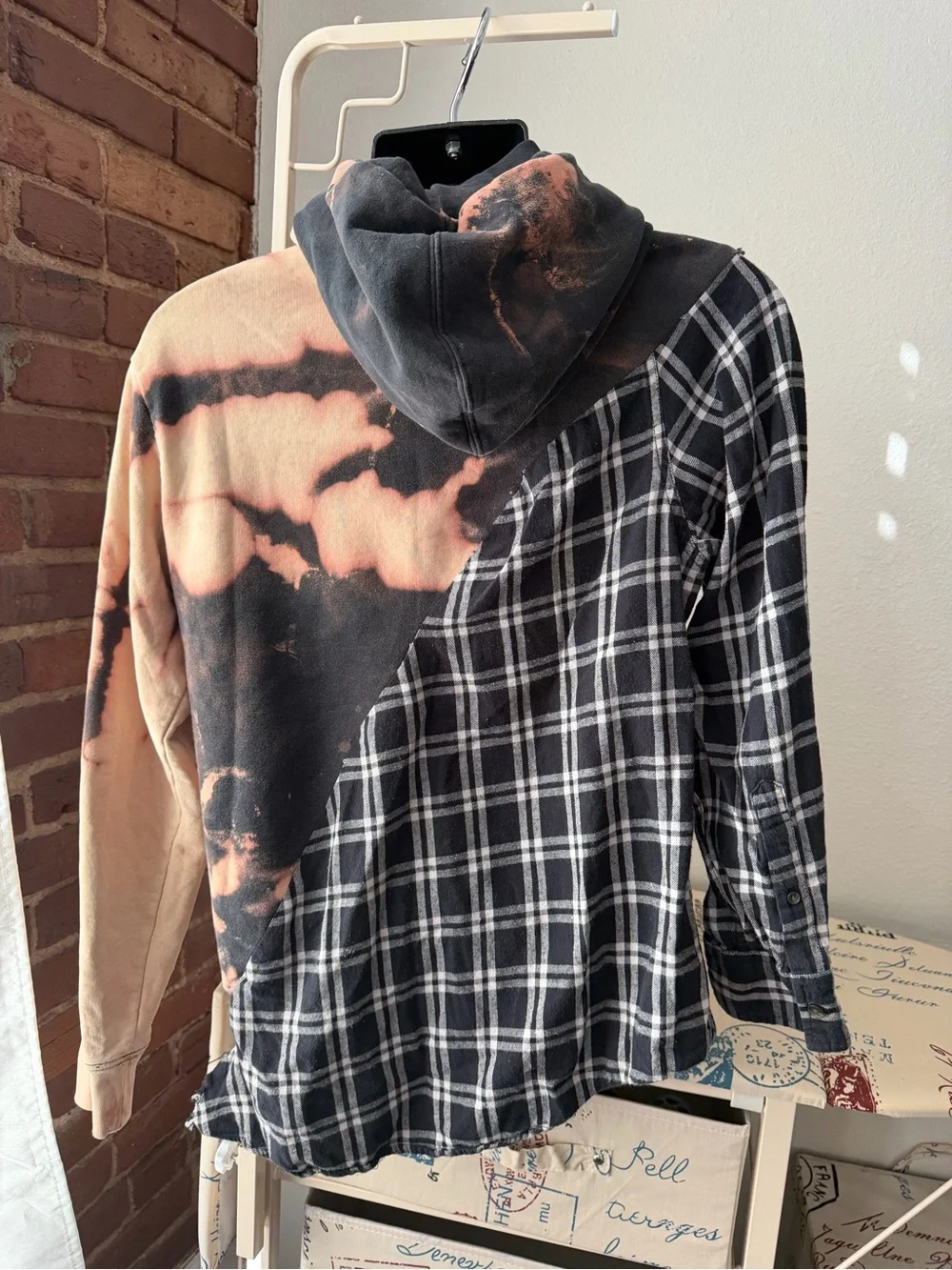 The North Face Men’s Black & Flannel Tie-Dye Plaid Hoodie